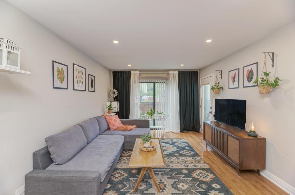1970 Kenilworth Circle Unit: C