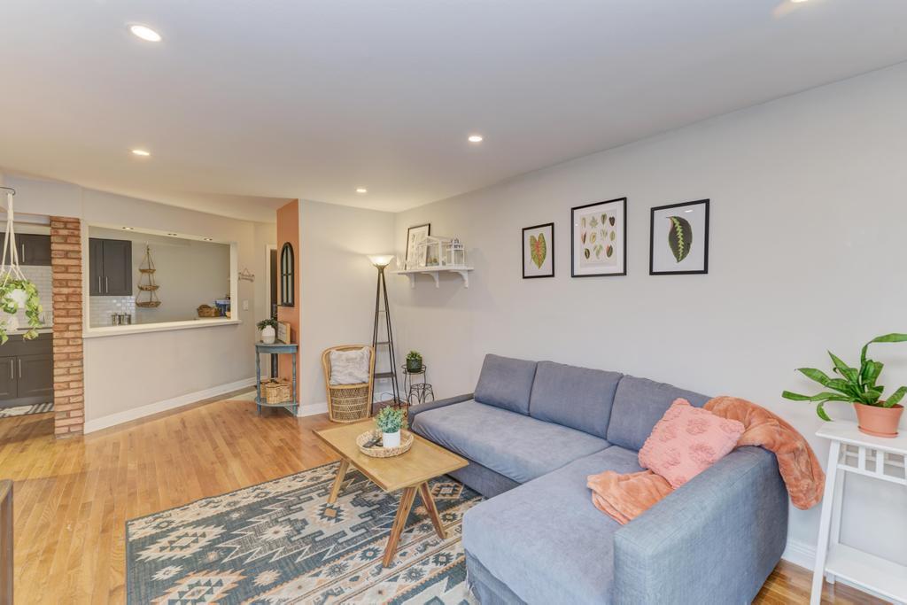 1970 Kenilworth Circle Unit: C