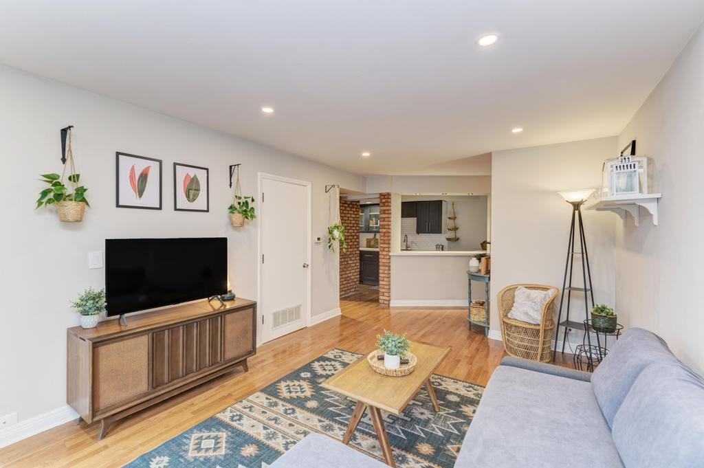 1970 Kenilworth Circle Unit: C