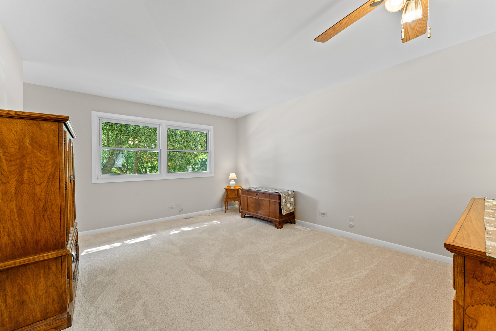 6S184 Lakewood Drive