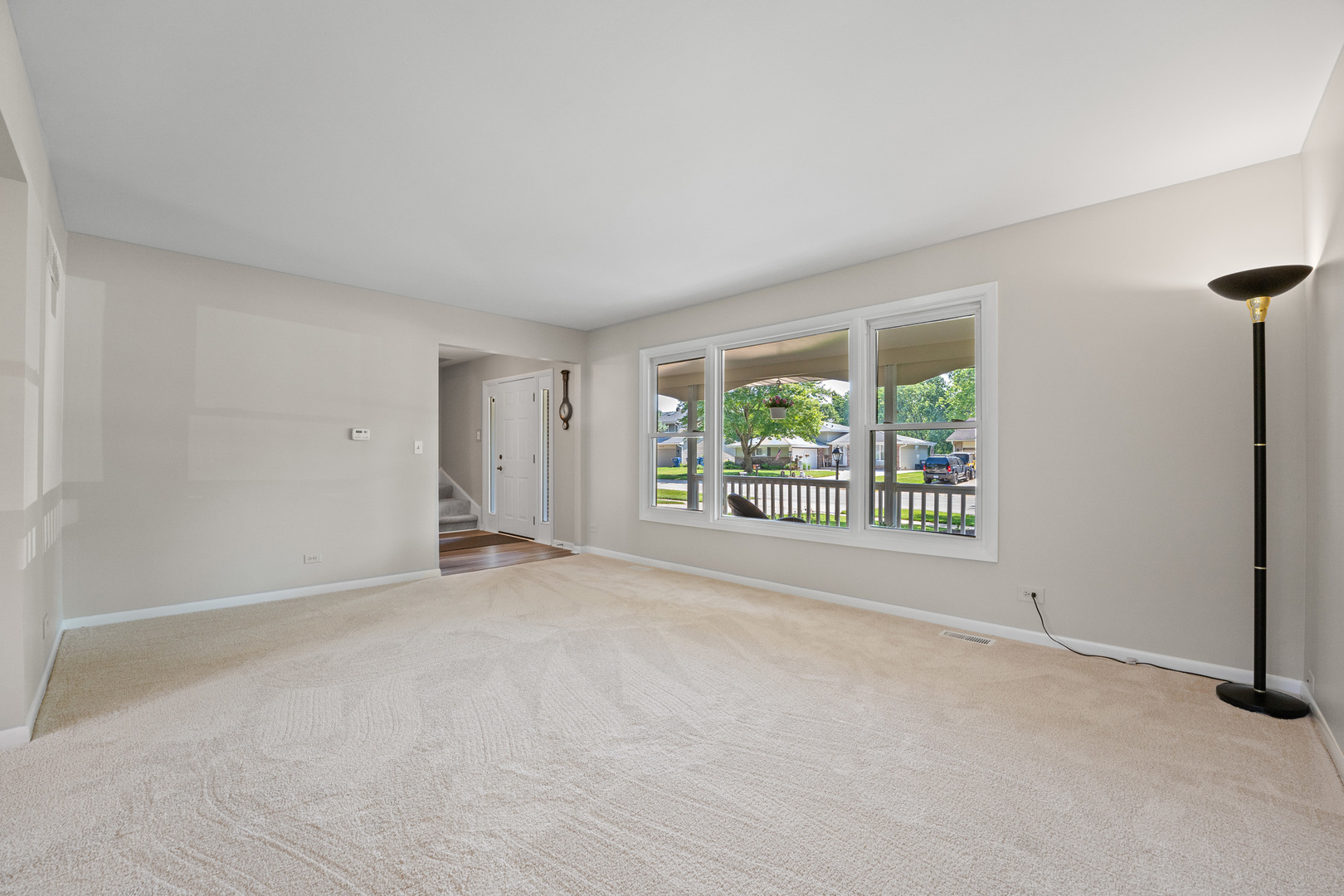6S184 Lakewood Drive