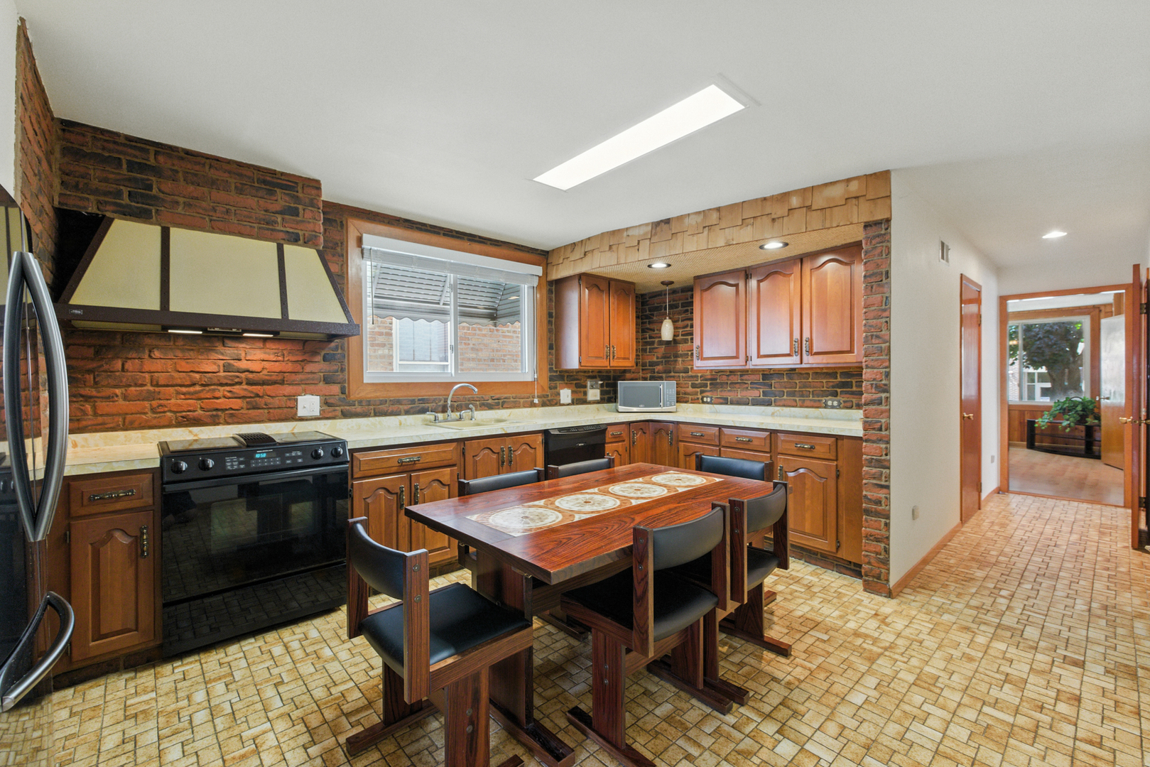 2515 Highland Avenue