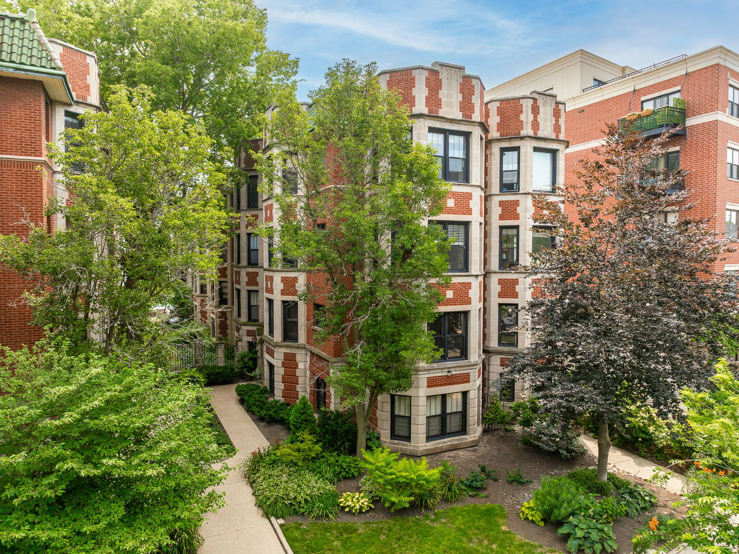 7631 N Eastlake Terrace Unit: 2A-3A