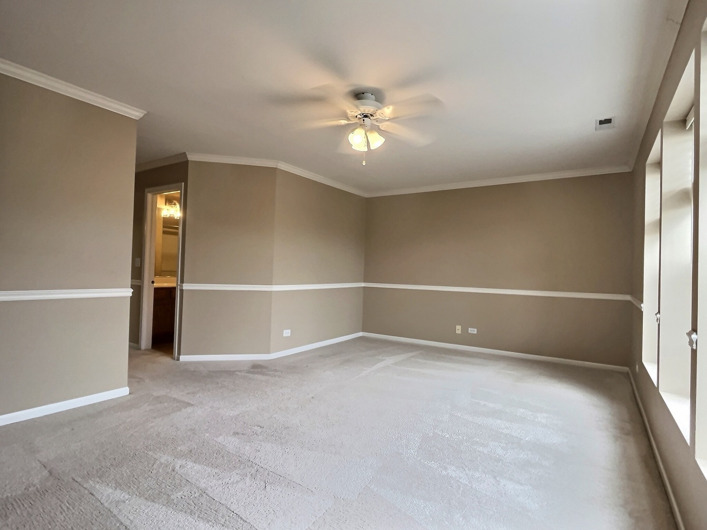 3142 Bromley Lane