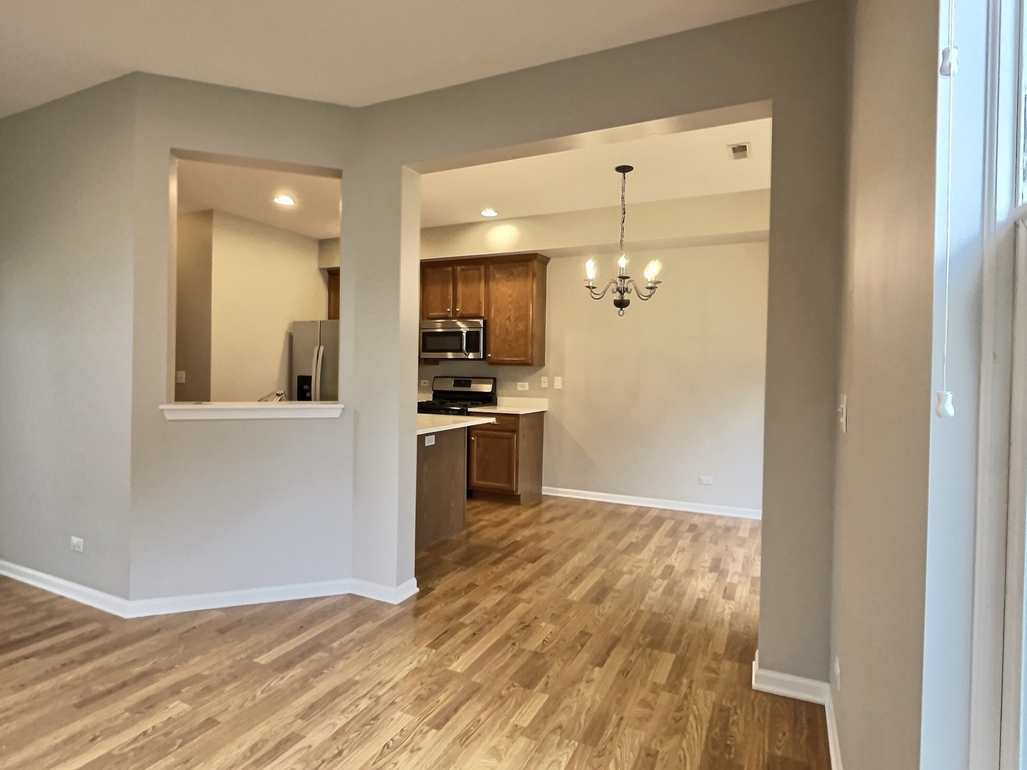 3142 Bromley Lane
