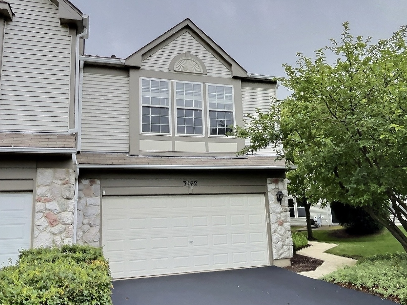 3142 Bromley Lane