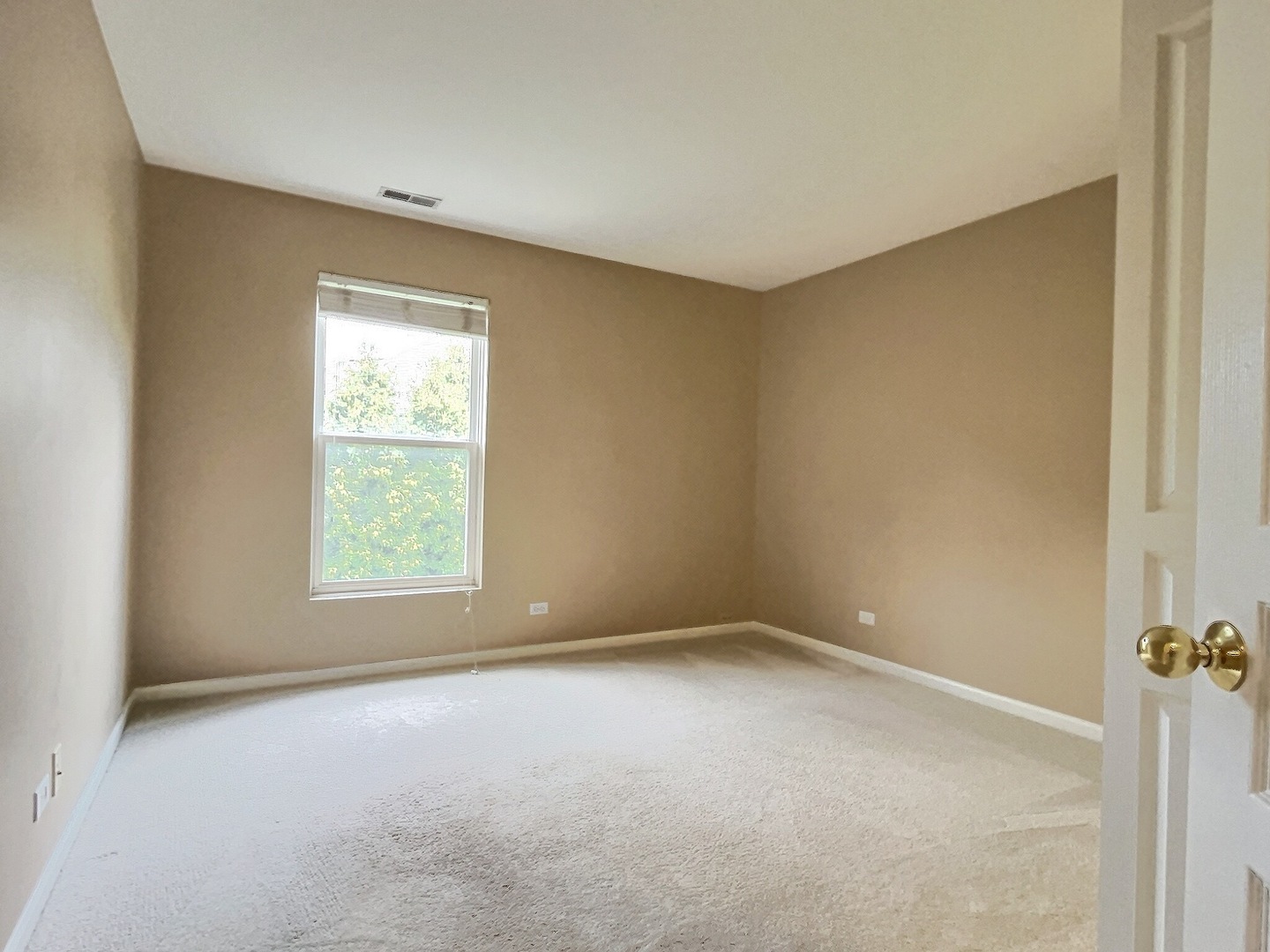 3142 Bromley Lane