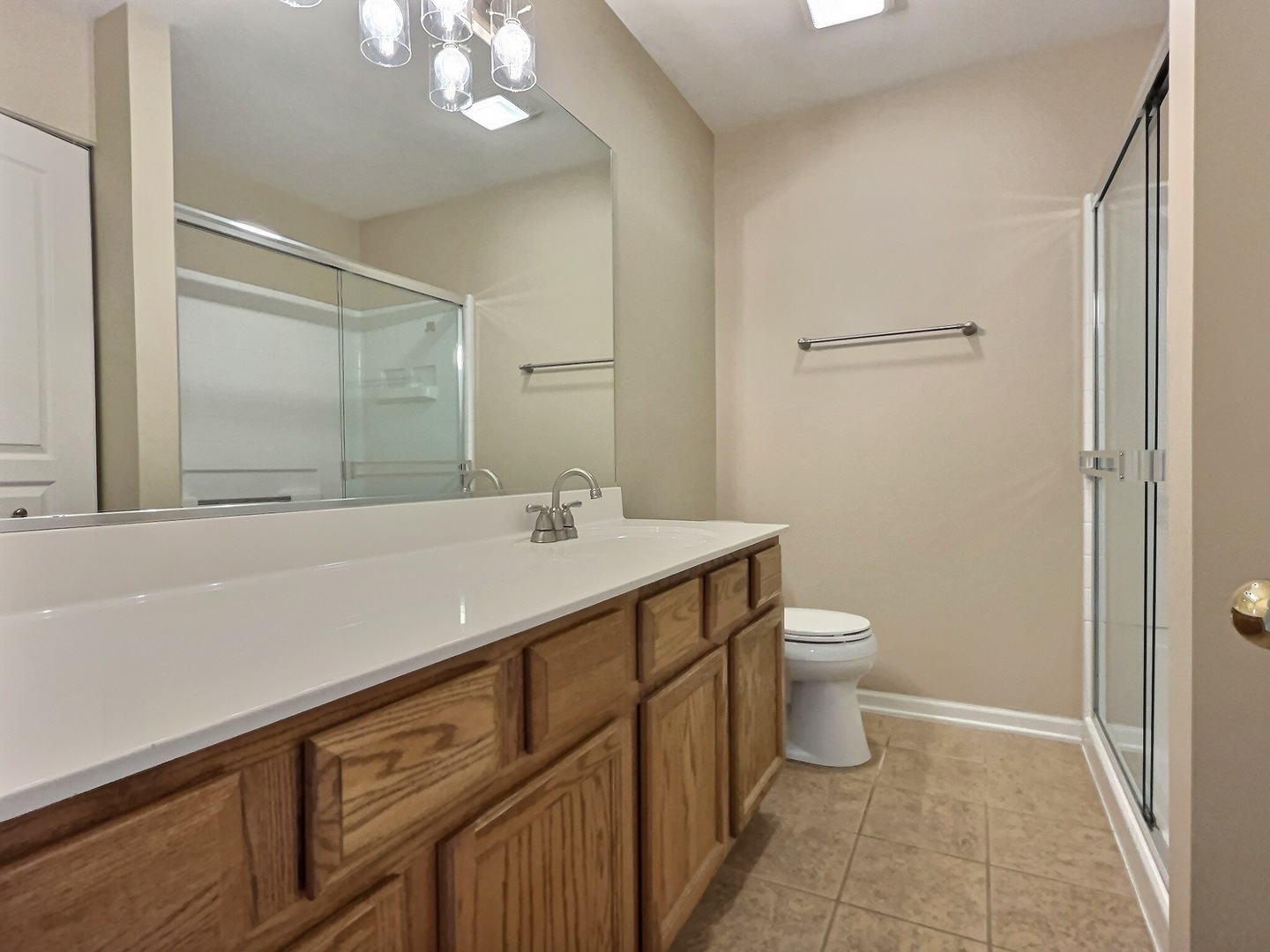 3142 Bromley Lane