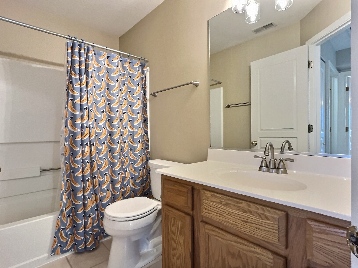 3142 Bromley Lane