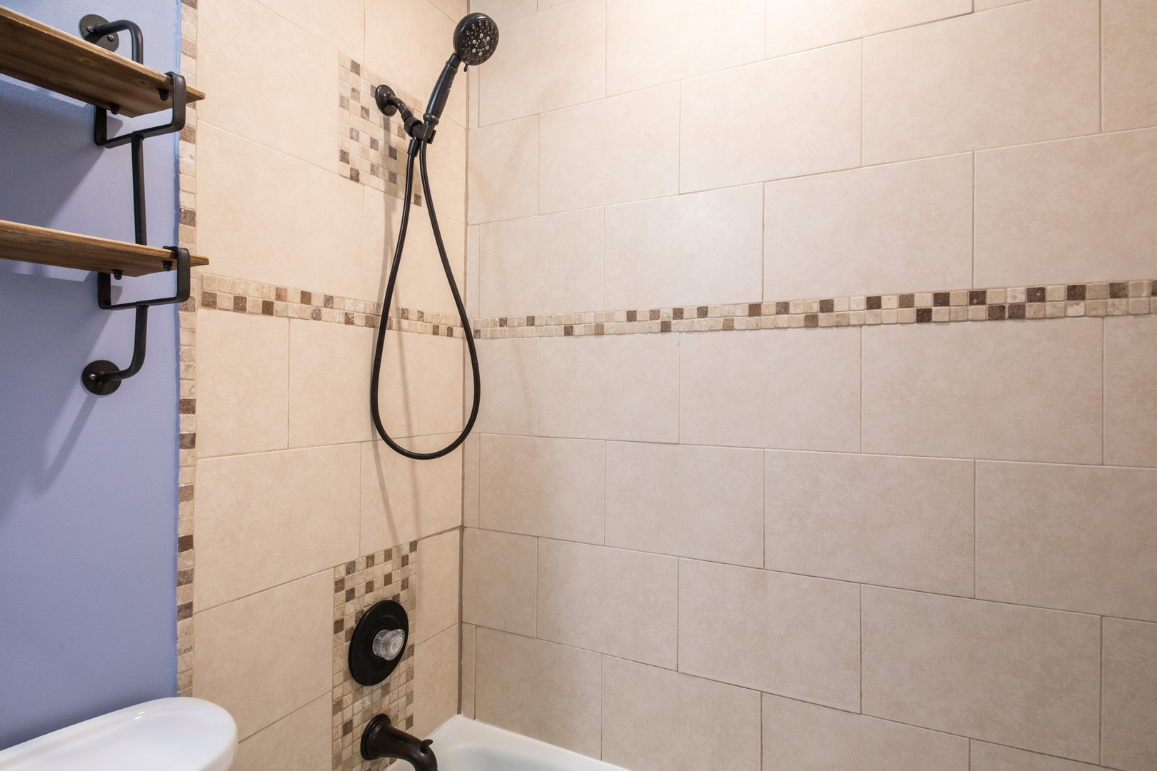 430 Walnut Creek Lane Unit: 2201