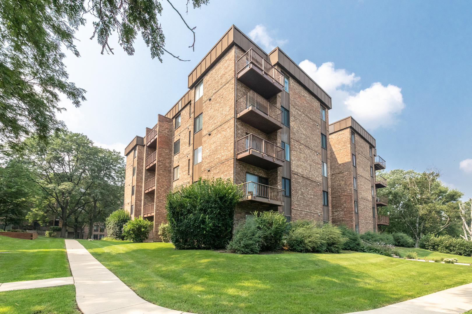 430 Walnut Creek Lane Unit: 2201