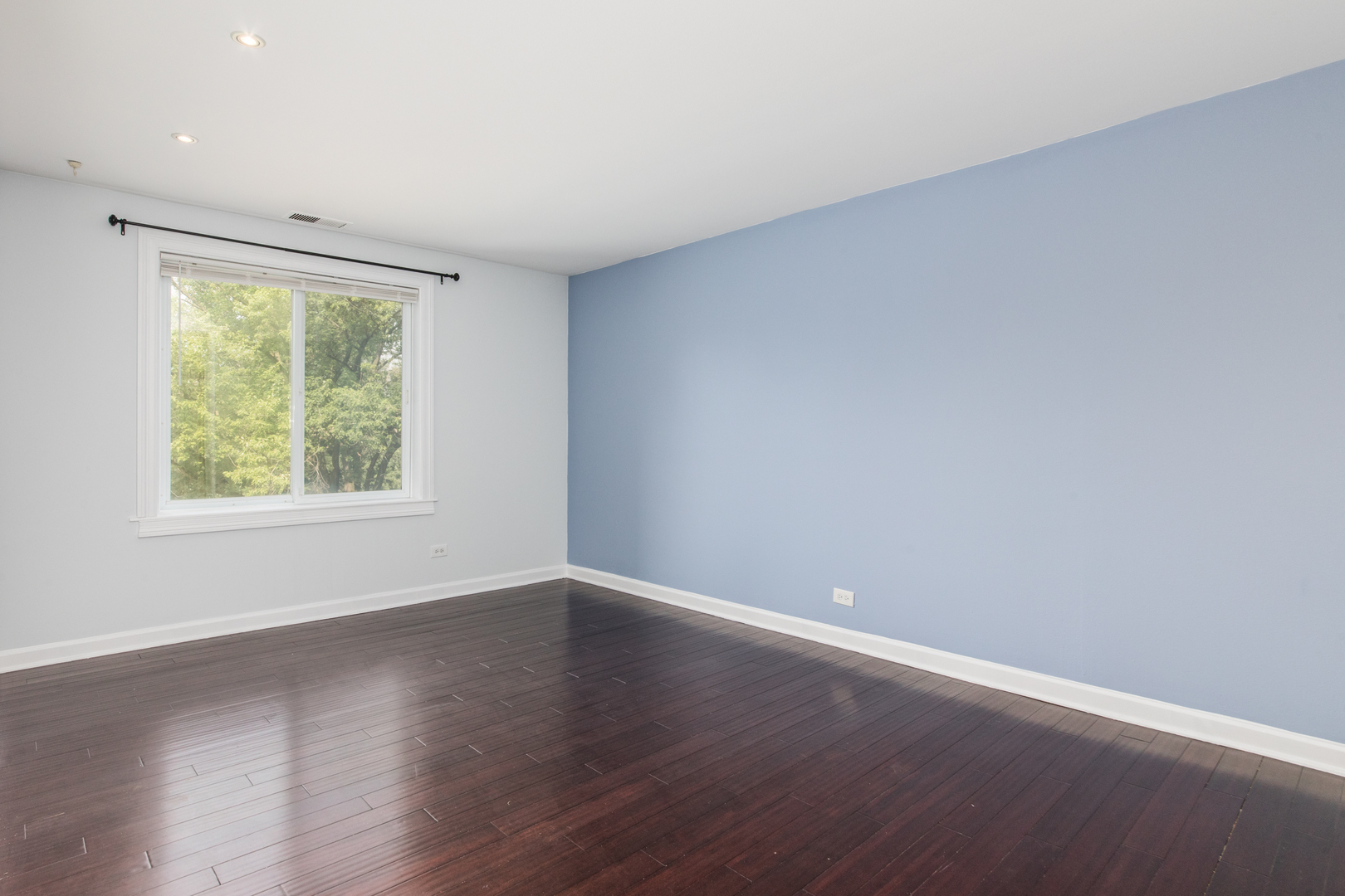 430 Walnut Creek Lane Unit: 2201