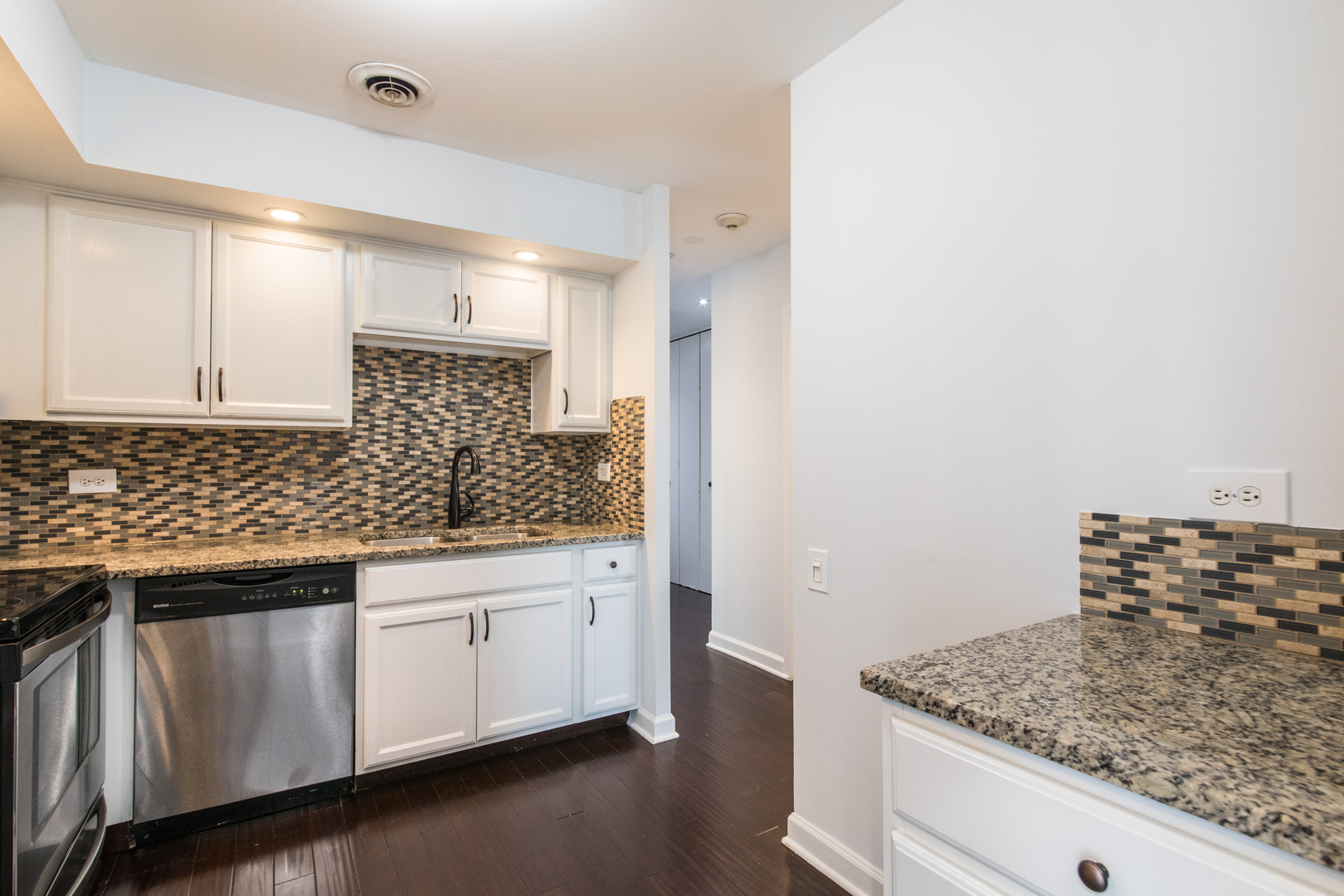 430 Walnut Creek Lane Unit: 2201