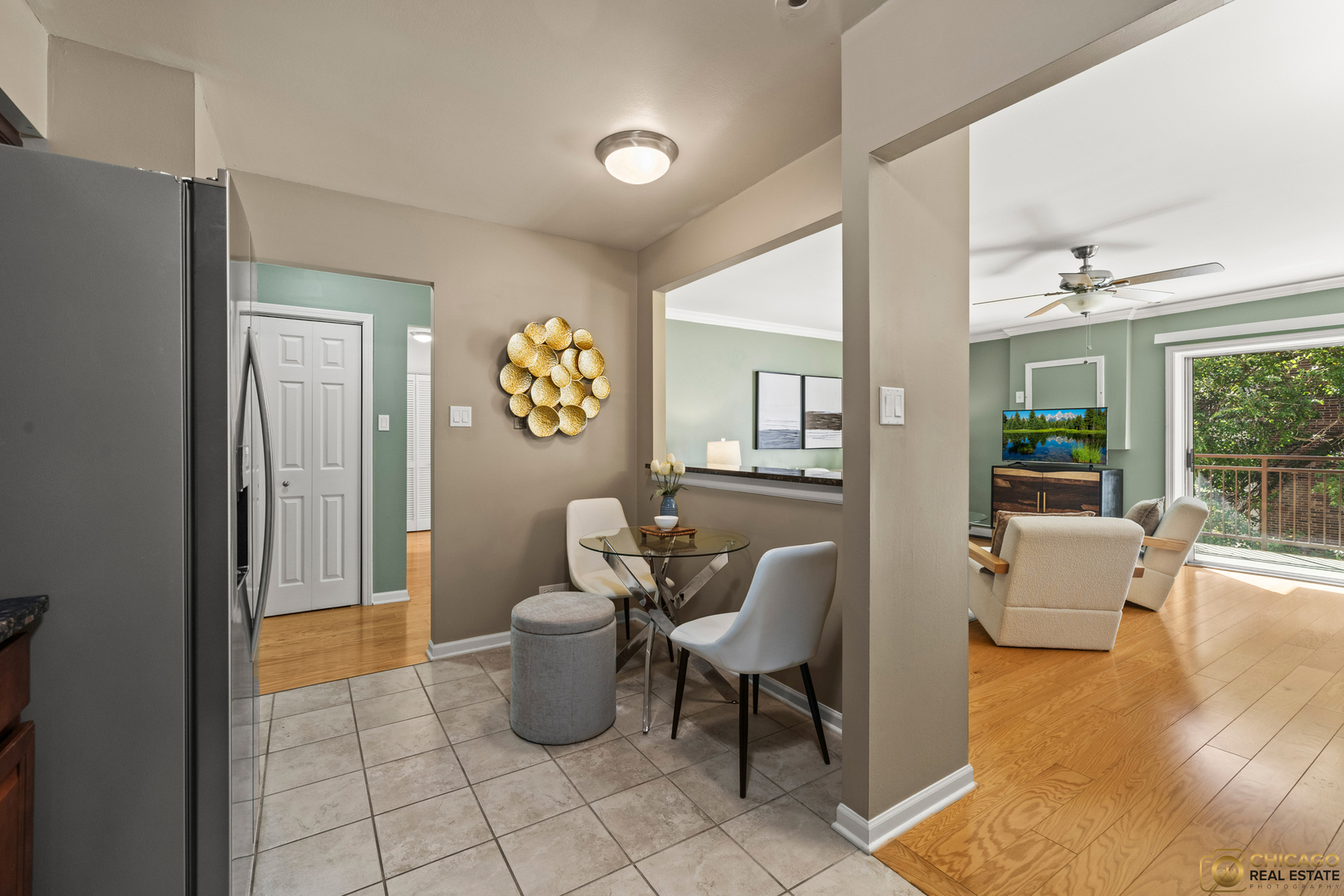 4900 Forest Avenue Unit: 205