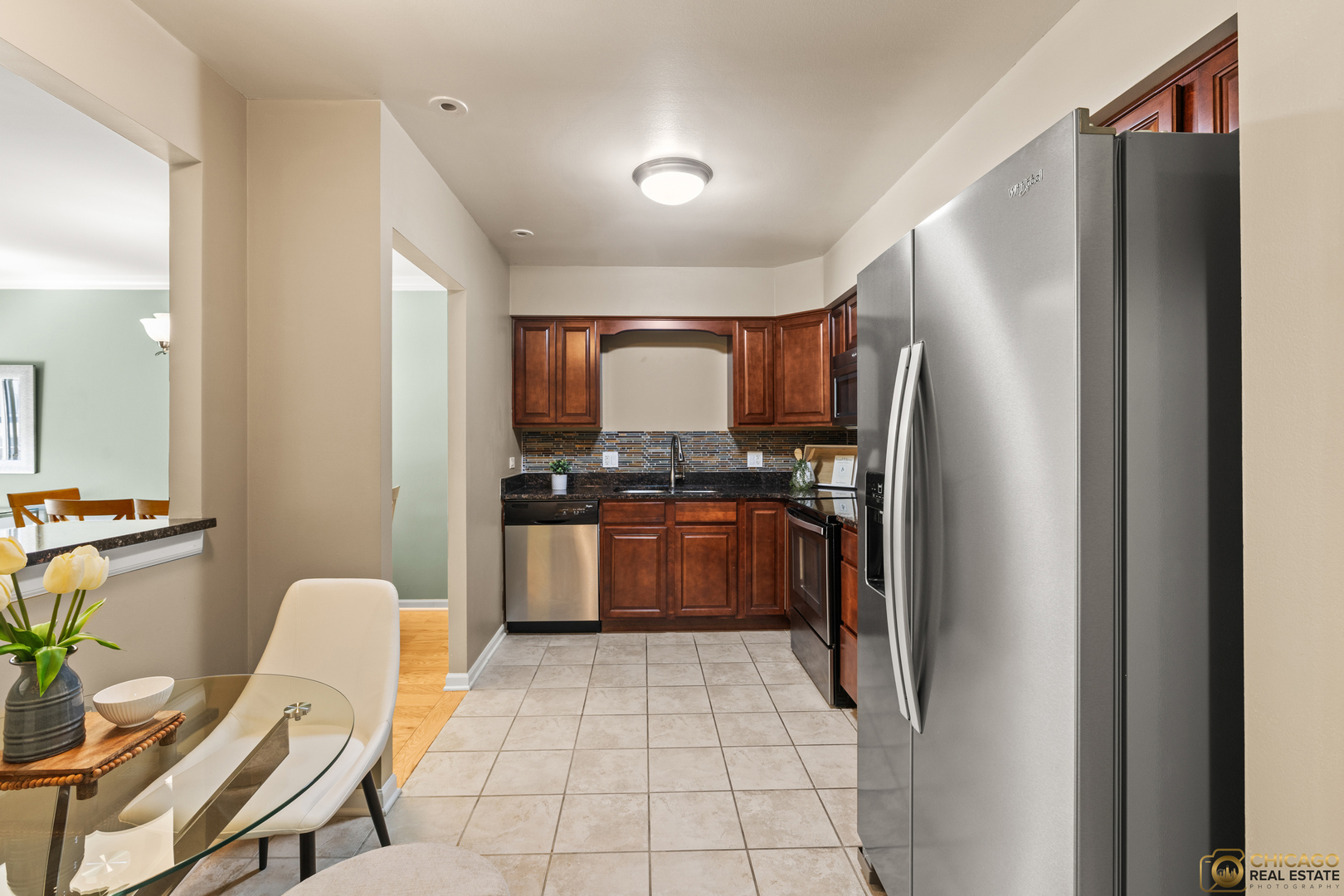 4900 Forest Avenue Unit: 205