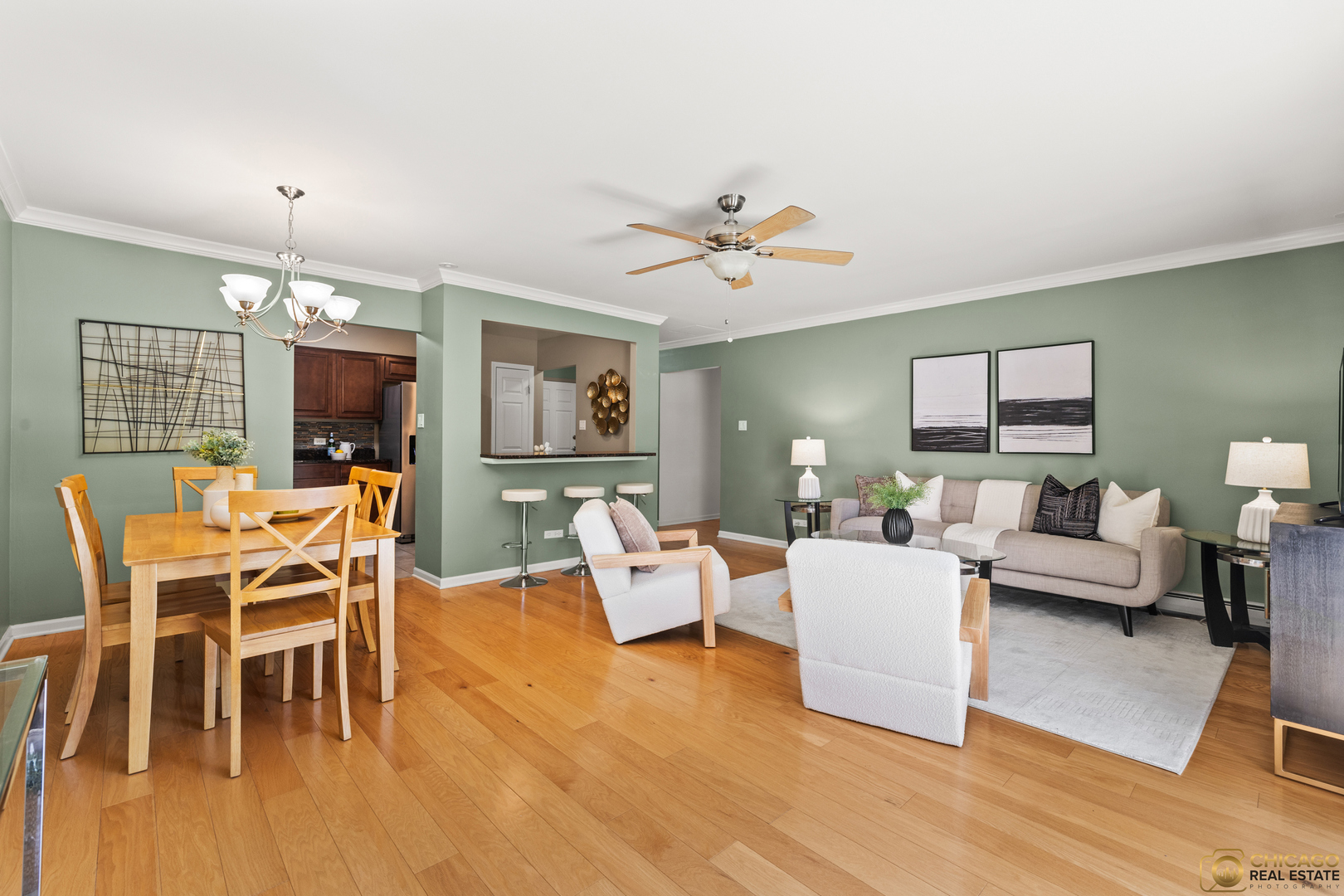 4900 Forest Avenue Unit: 205