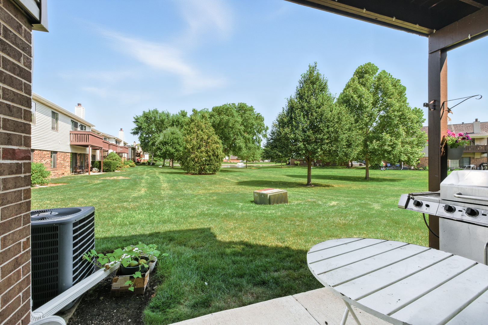 677 Cross Creek Drive Unit: AA