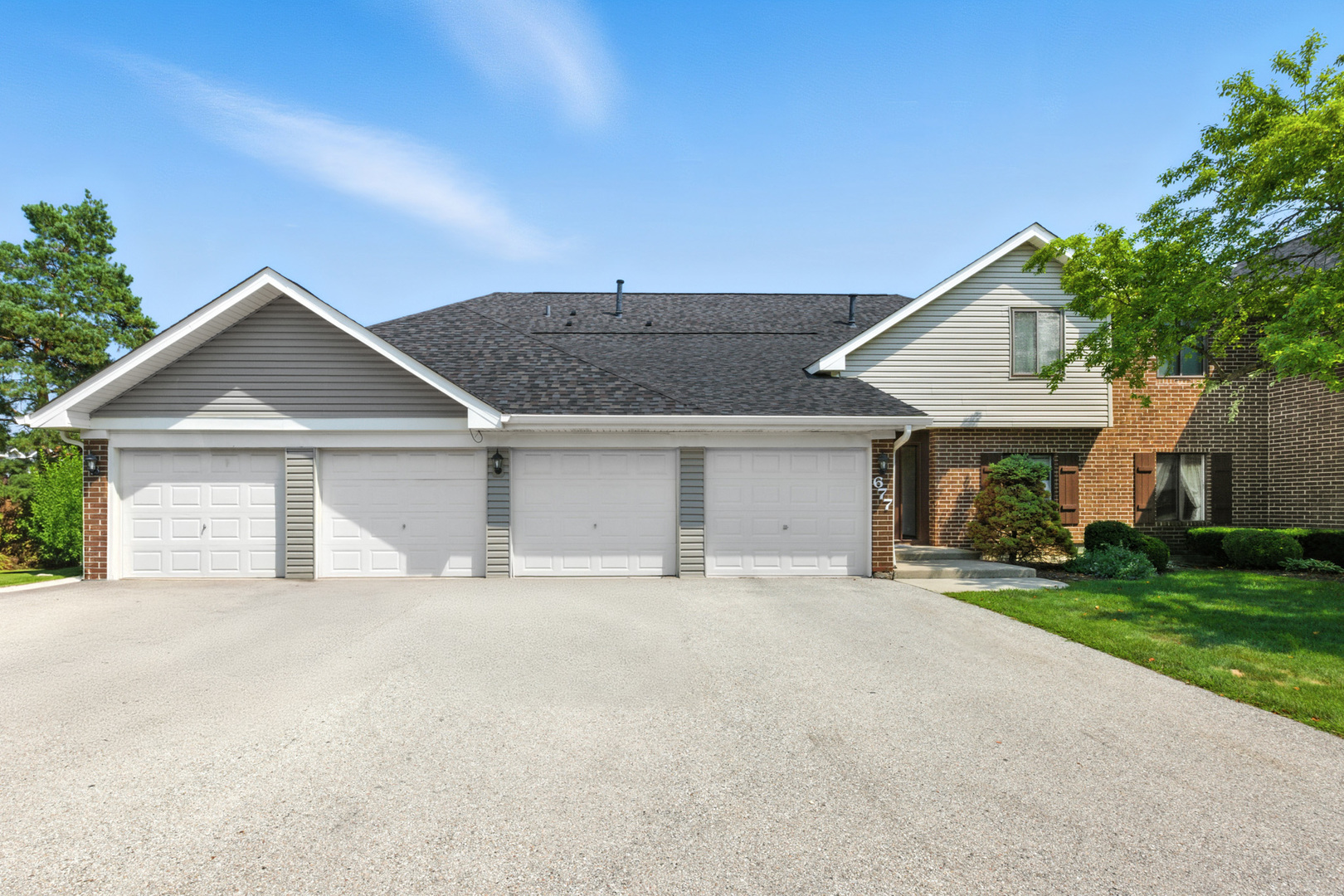 677 Cross Creek Drive Unit: AA