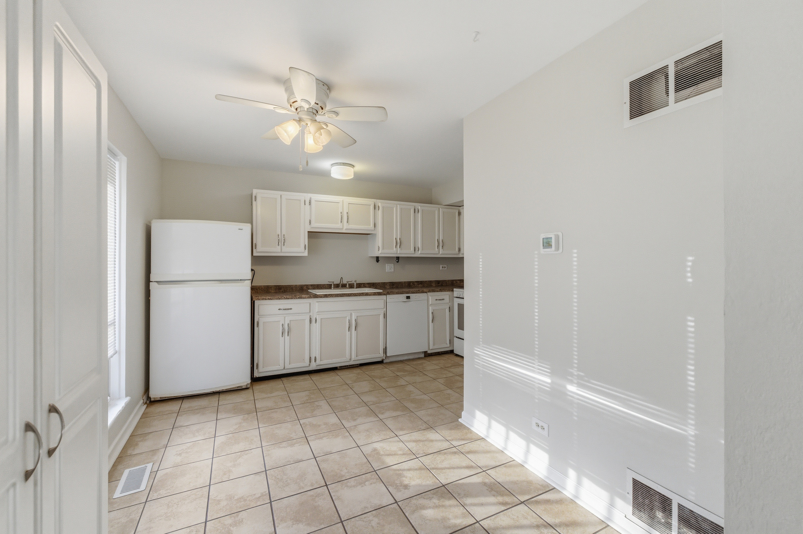 3S184 Birchwood Drive