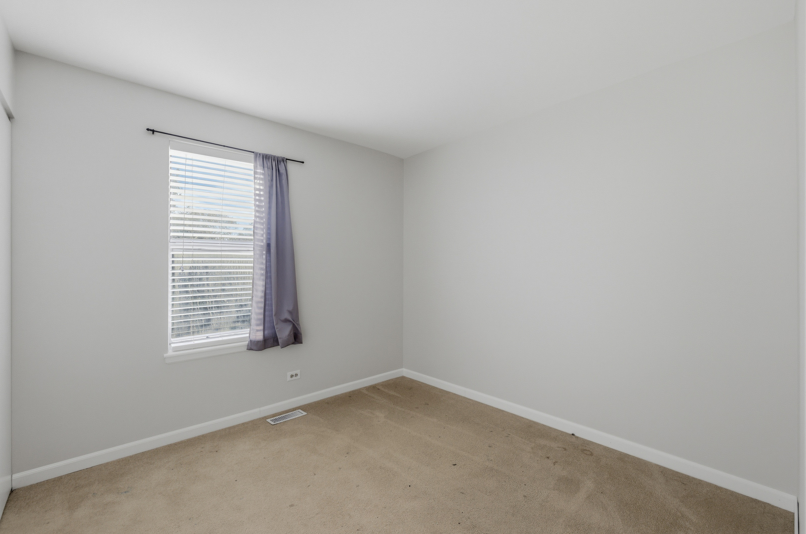 3S184 Birchwood Drive