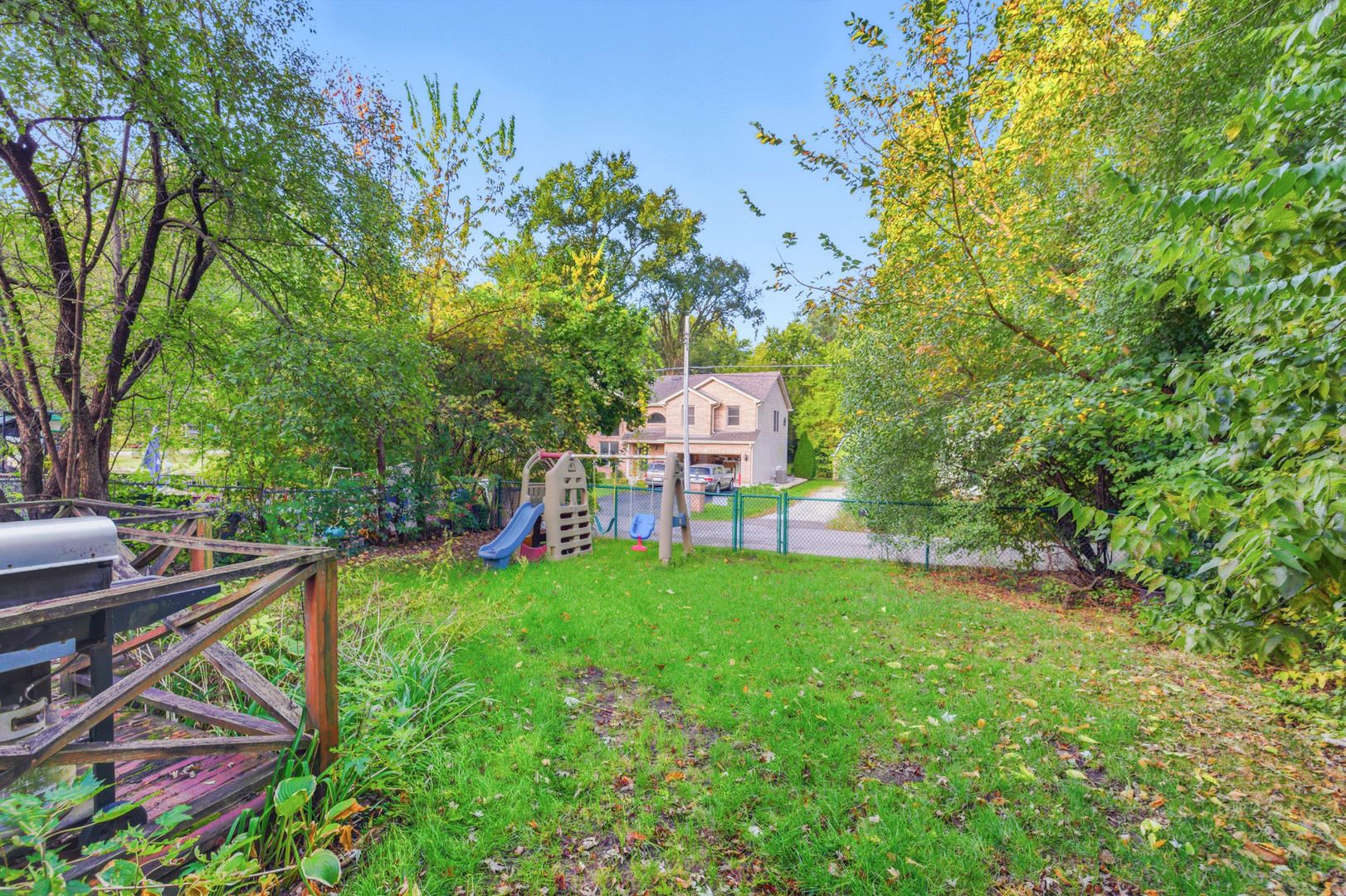 3S184 Birchwood Drive