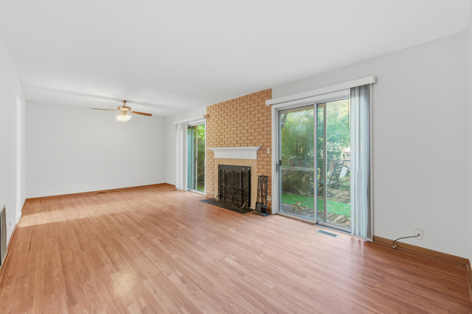 3S184 Birchwood Drive