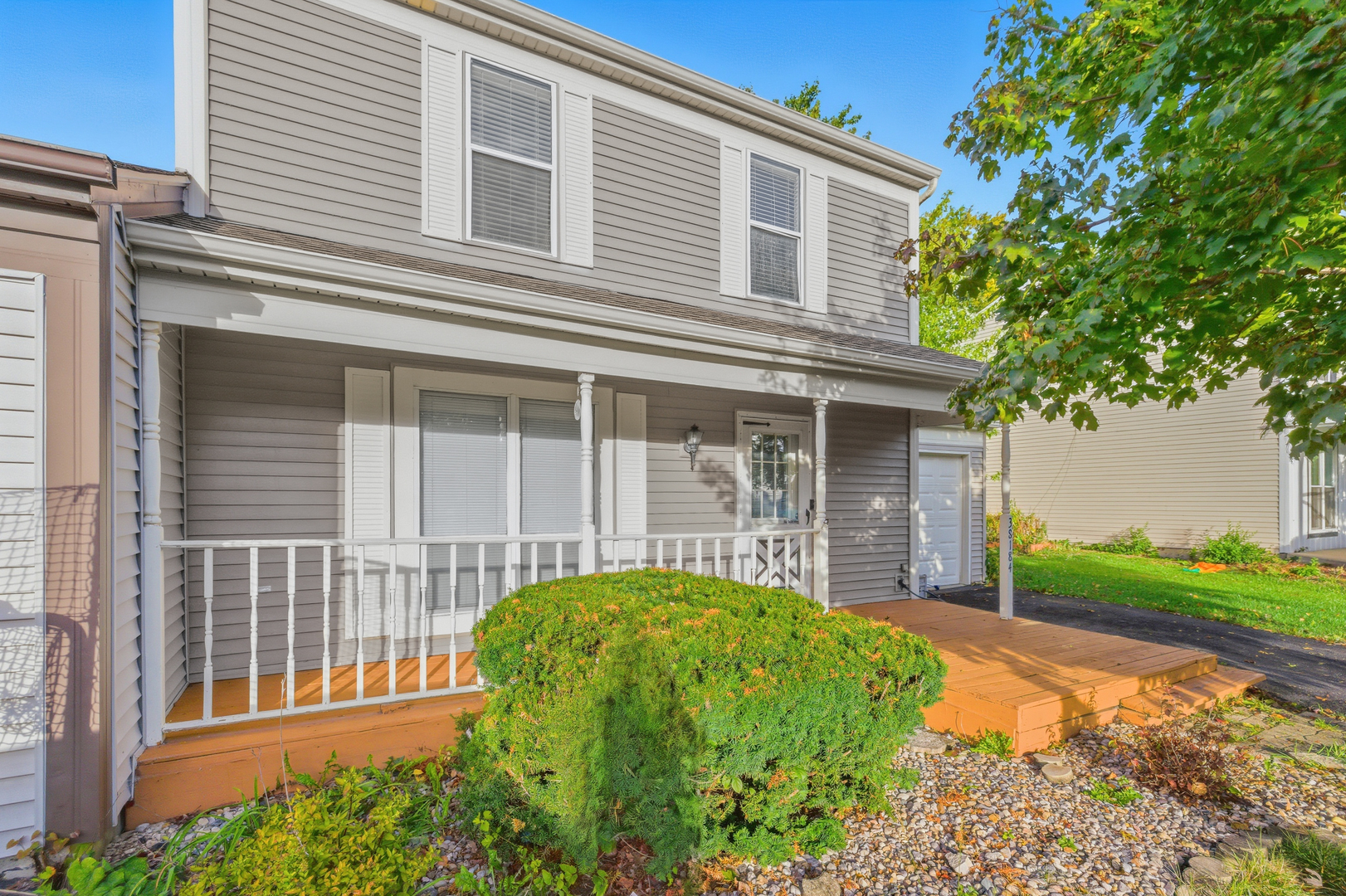 3S184 Birchwood Drive