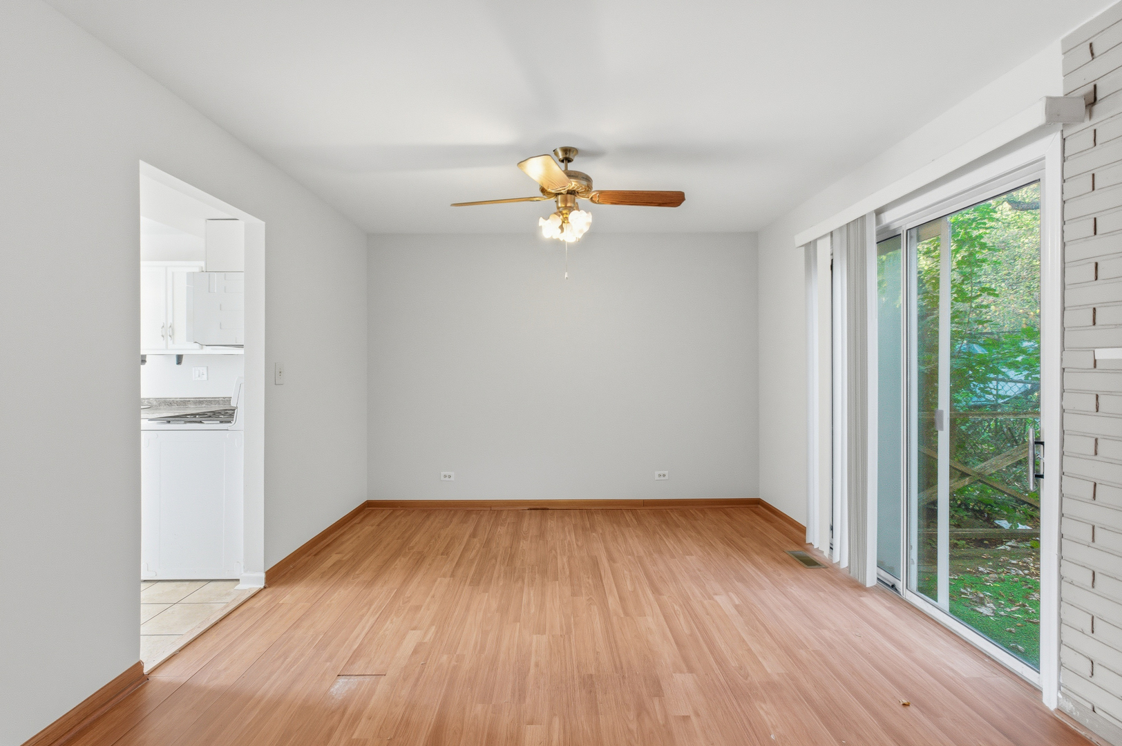 3S184 Birchwood Drive