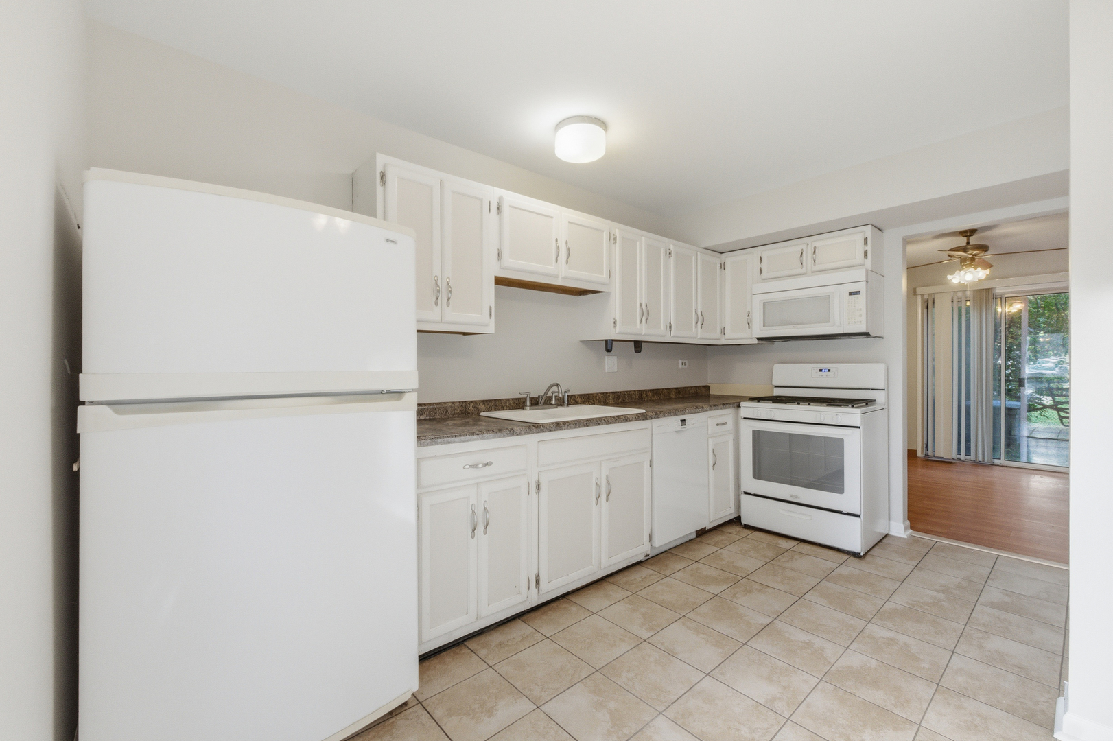 3S184 Birchwood Drive