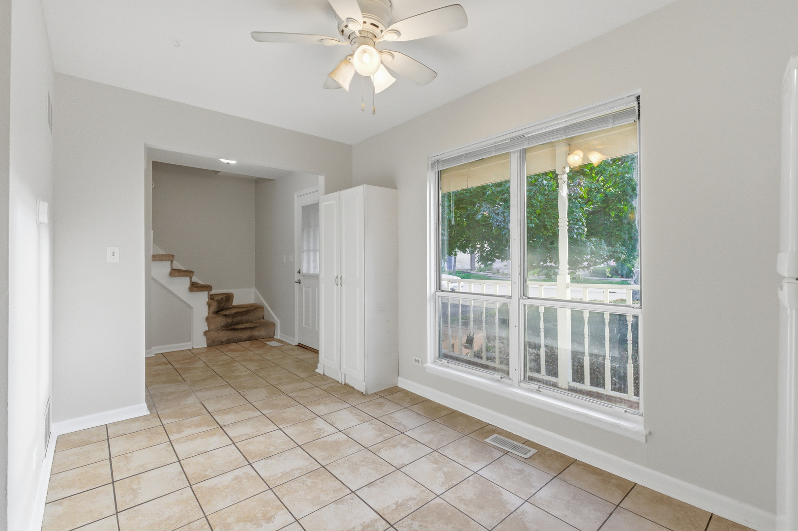 3S184 Birchwood Drive