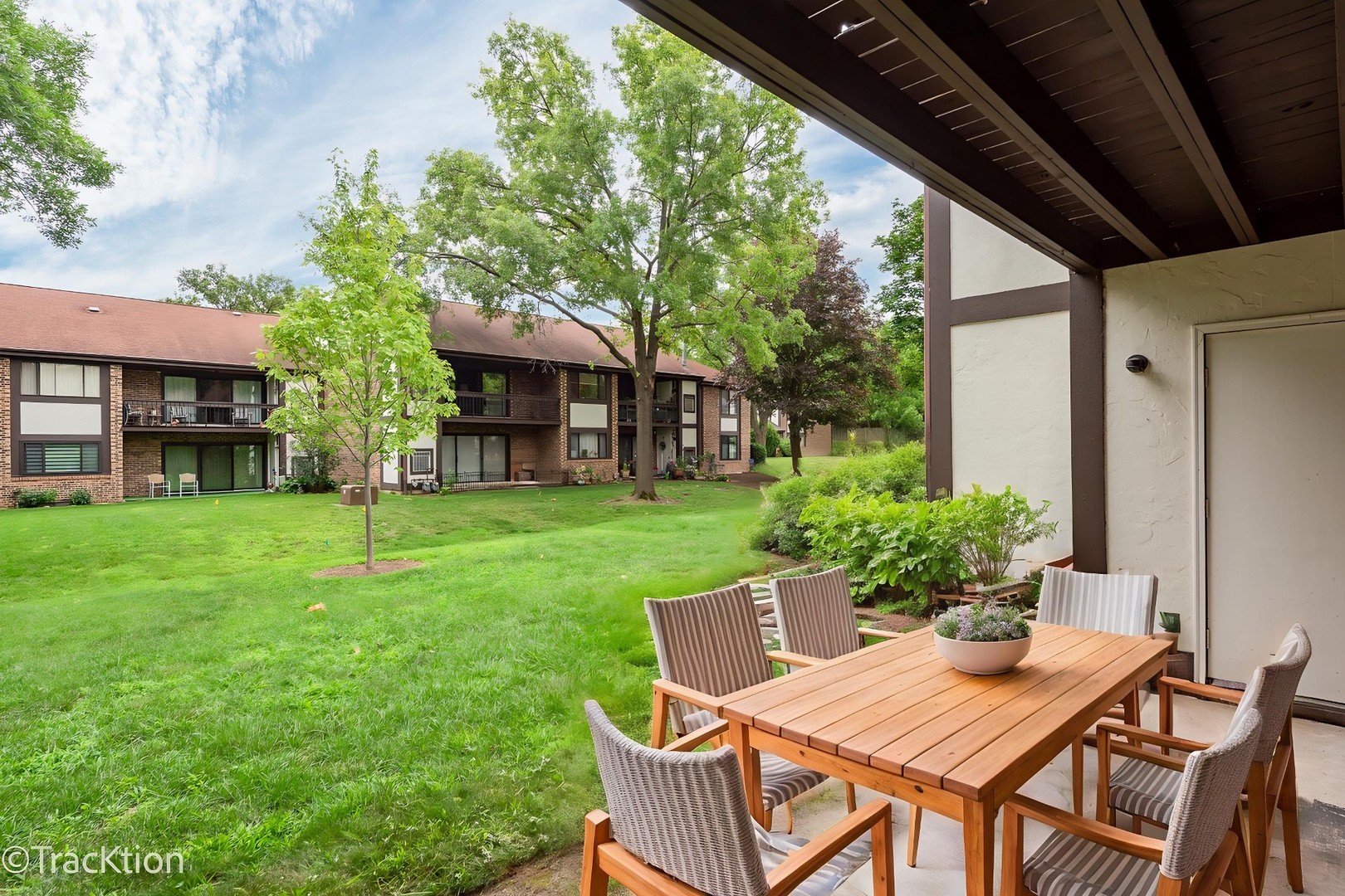5825 Doe Circle Unit: 5825