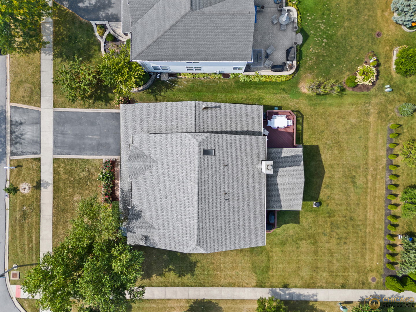 396 E 17th Place