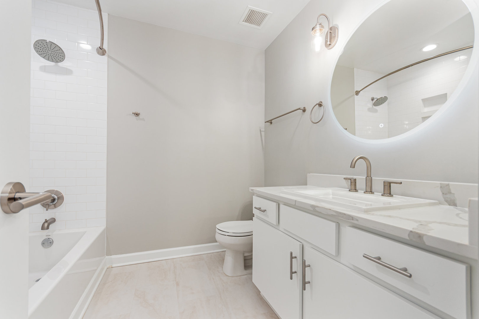 1901 S Calumet Avenue Unit: 2212