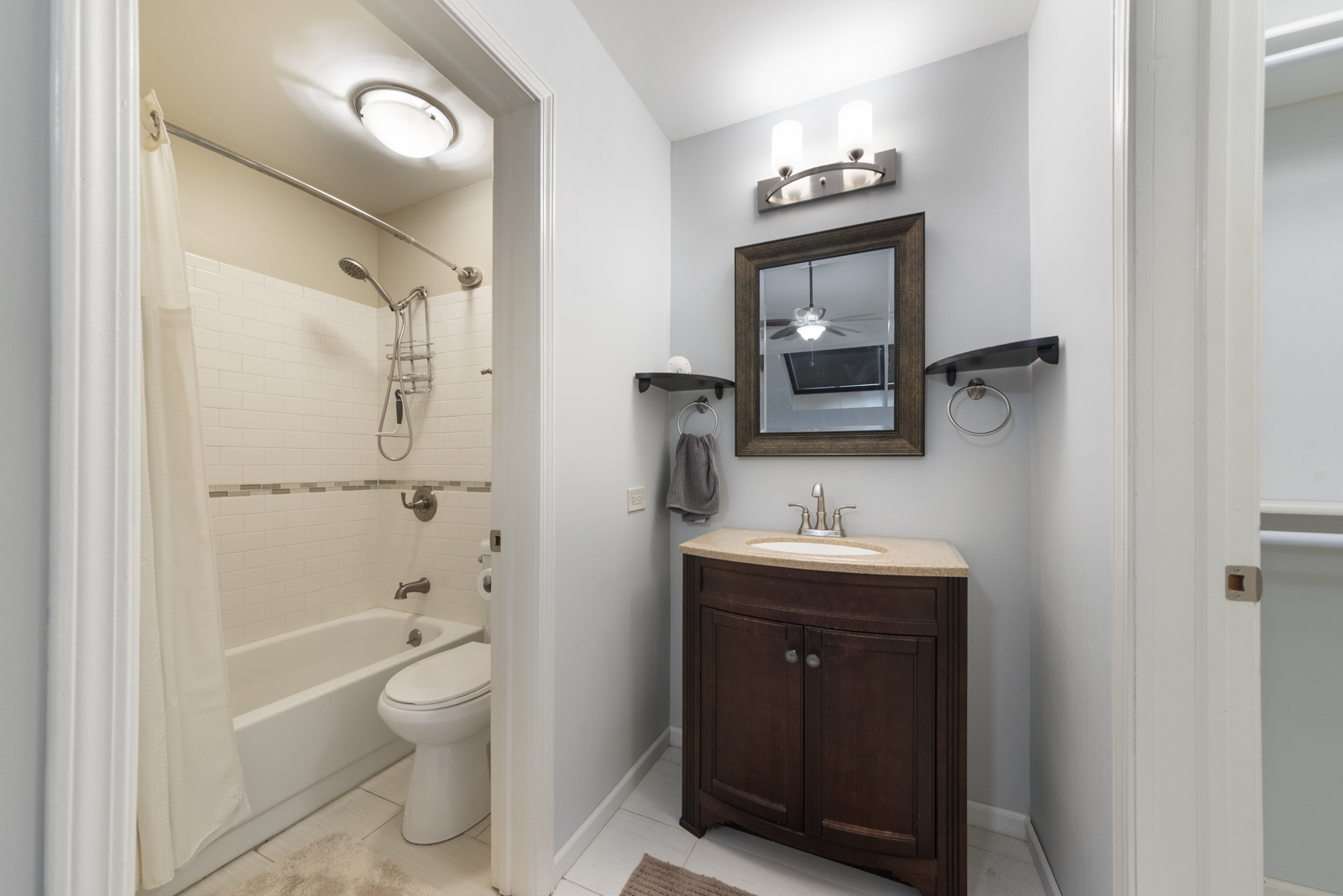 7246 Dixon Street Unit: B