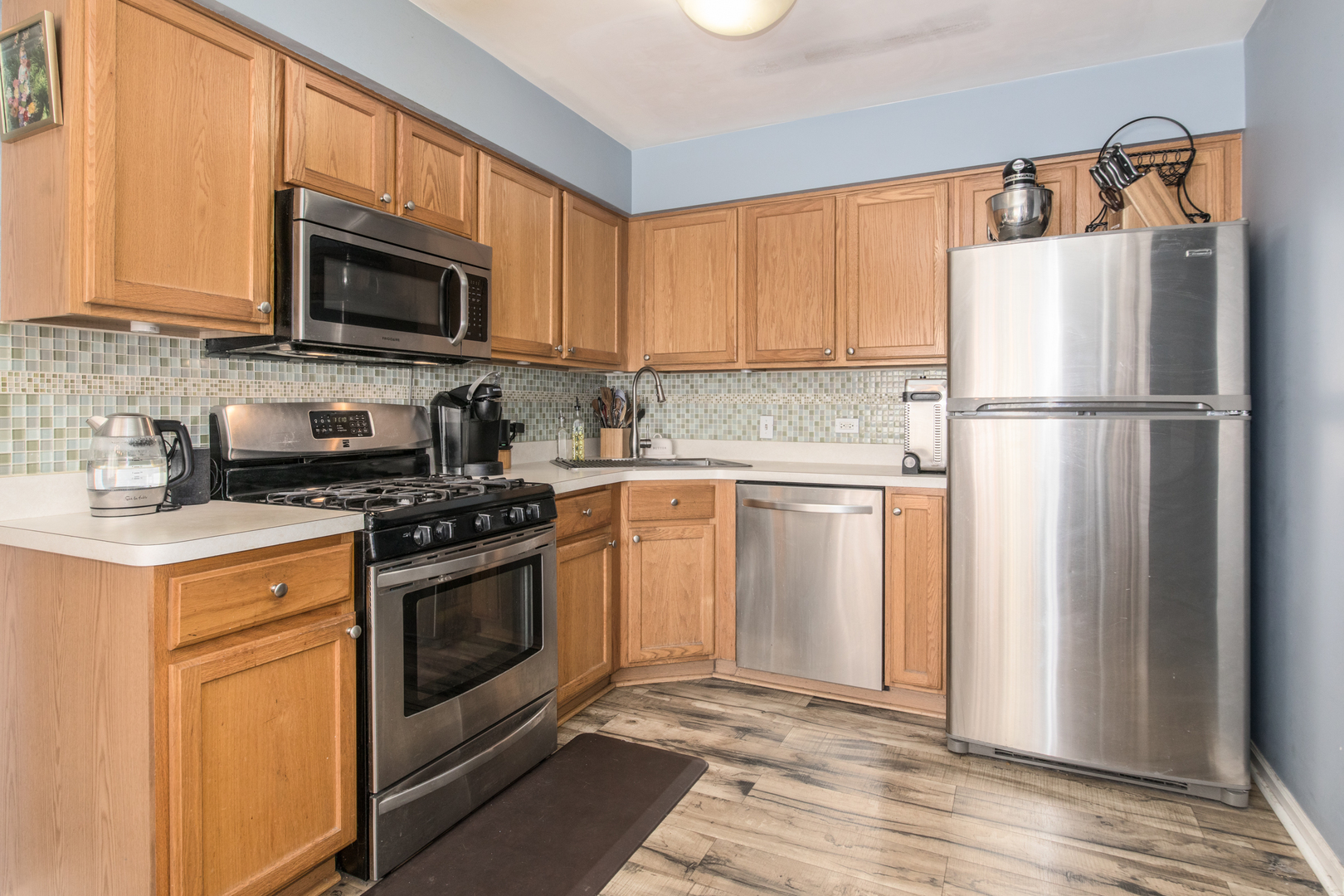 3831 Grove Avenue Unit: 1S