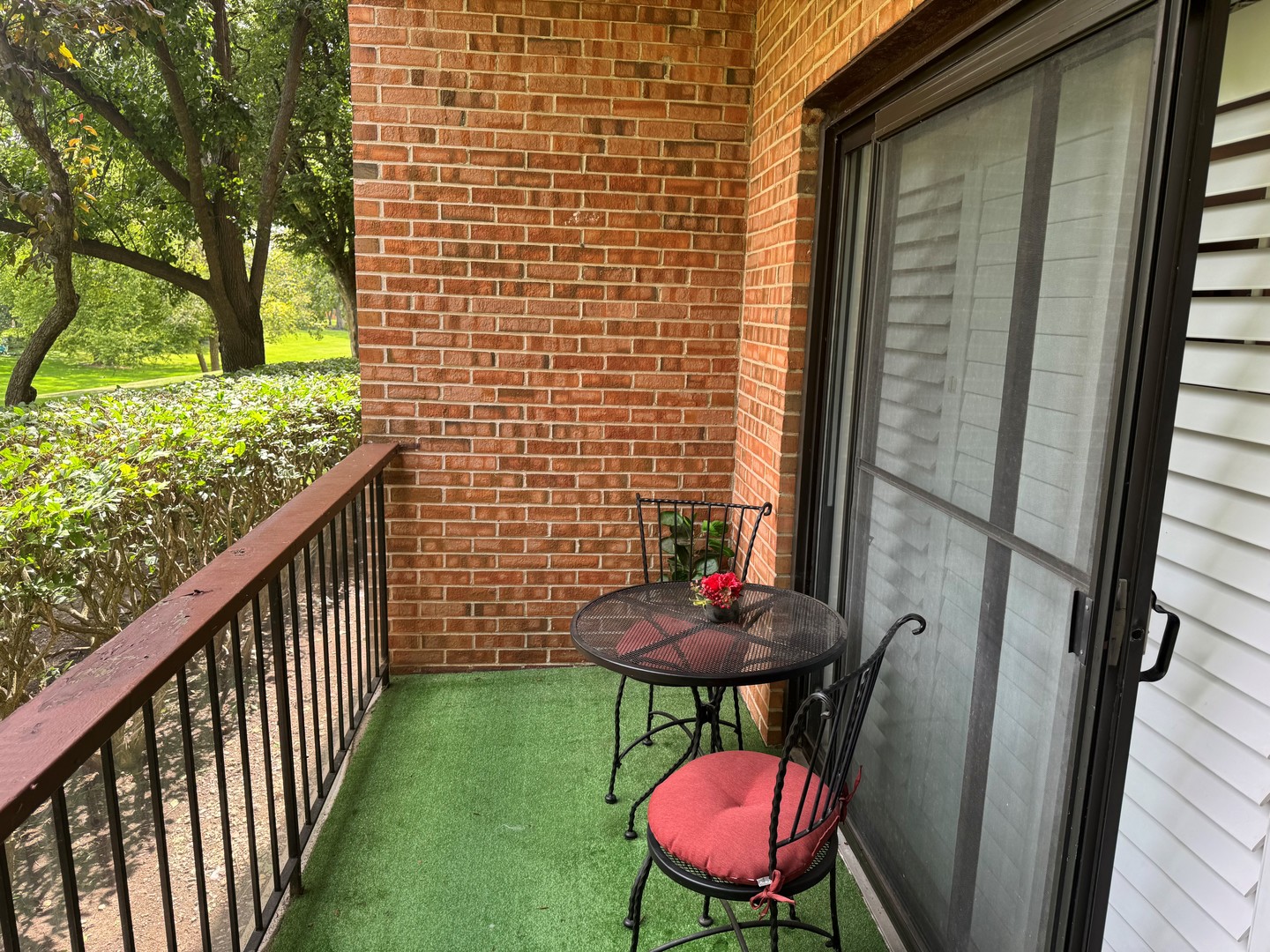 801 79TH Street Unit: 105