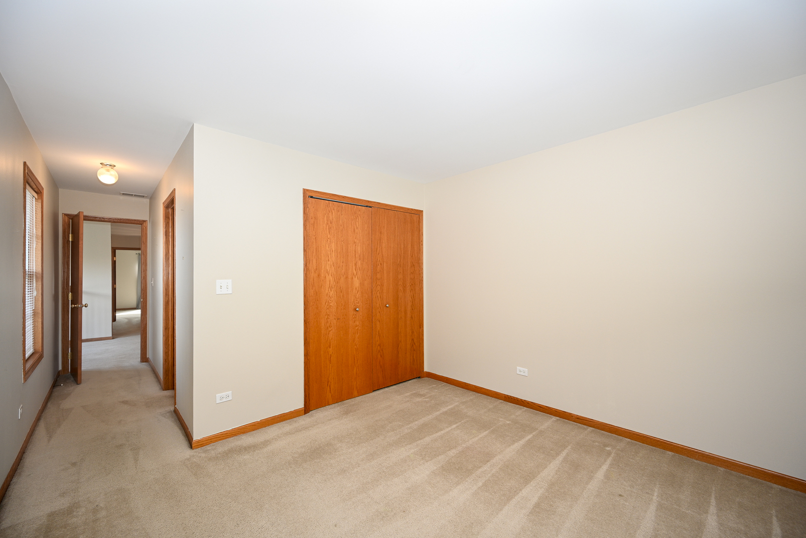 2037 S LINCOLN Avenue Unit: 2037
