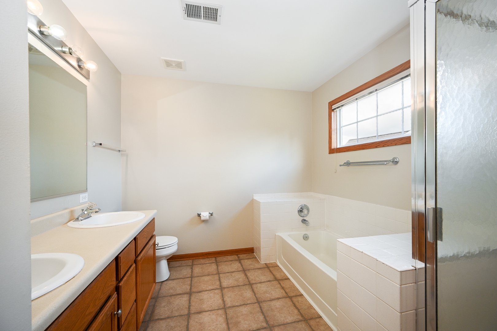 2037 S LINCOLN Avenue Unit: 2037