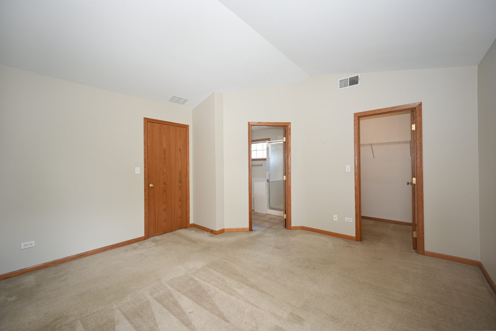 2037 S LINCOLN Avenue Unit: 2037