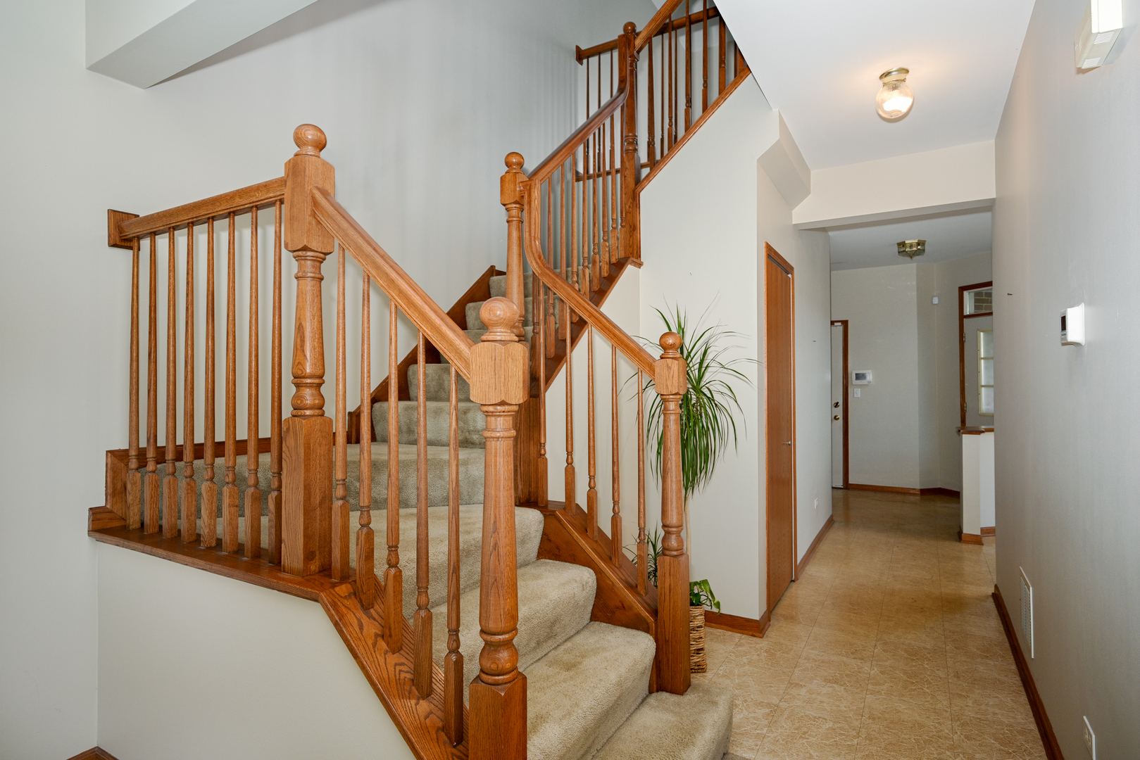 2037 S LINCOLN Avenue Unit: 2037