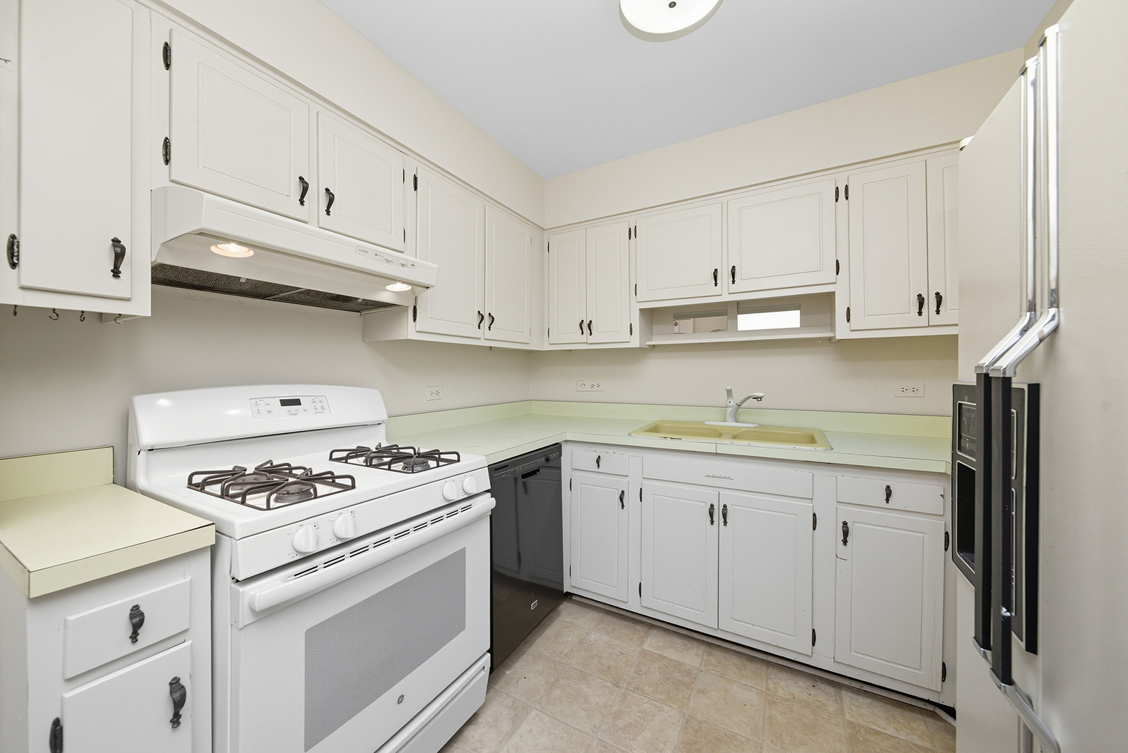 7234 W North Avenue Unit: 1701