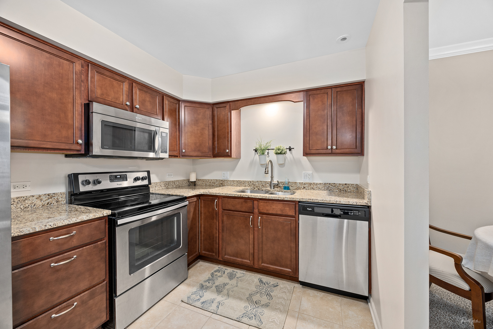 4900 Forest Avenue Unit: 308