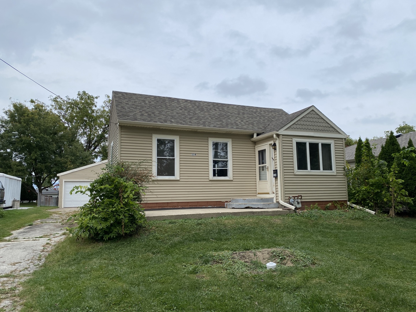 114 E Richmond Street