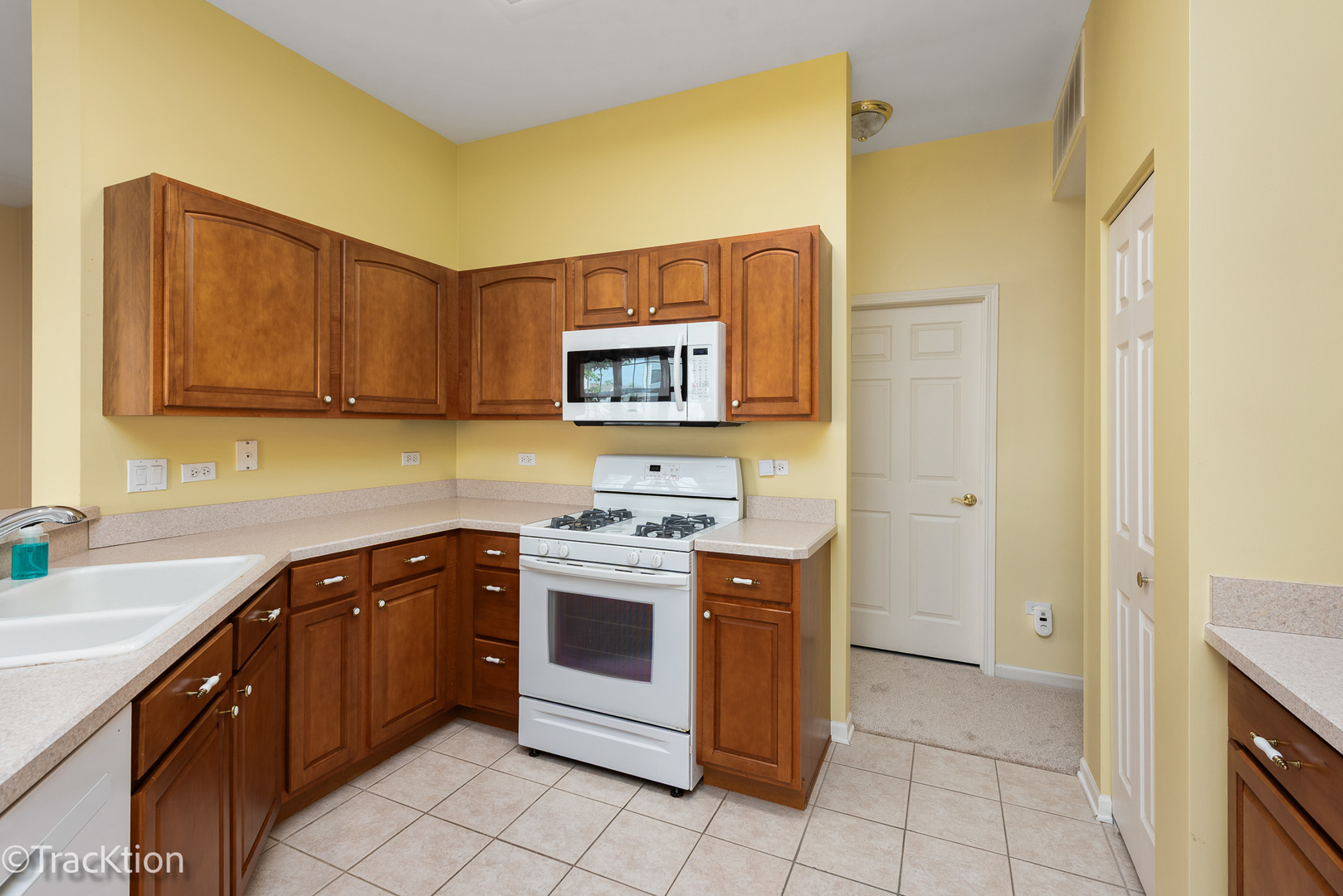 16400 Crescent Lake Drive Unit: 16400