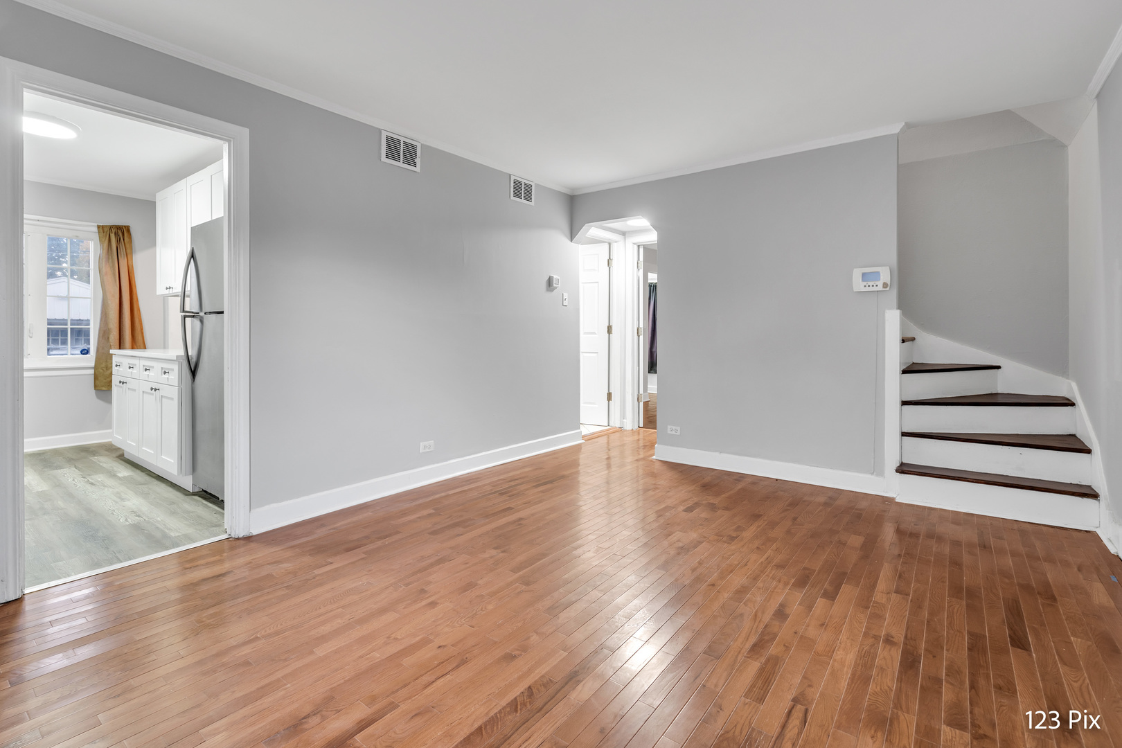 3614 W 86th Place