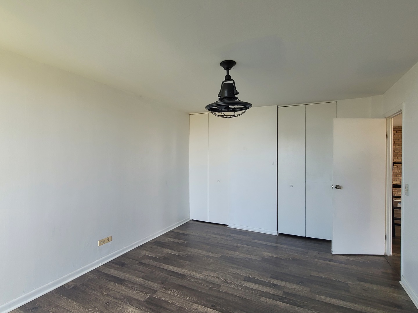 6010 oakwood Drive Unit: 5B