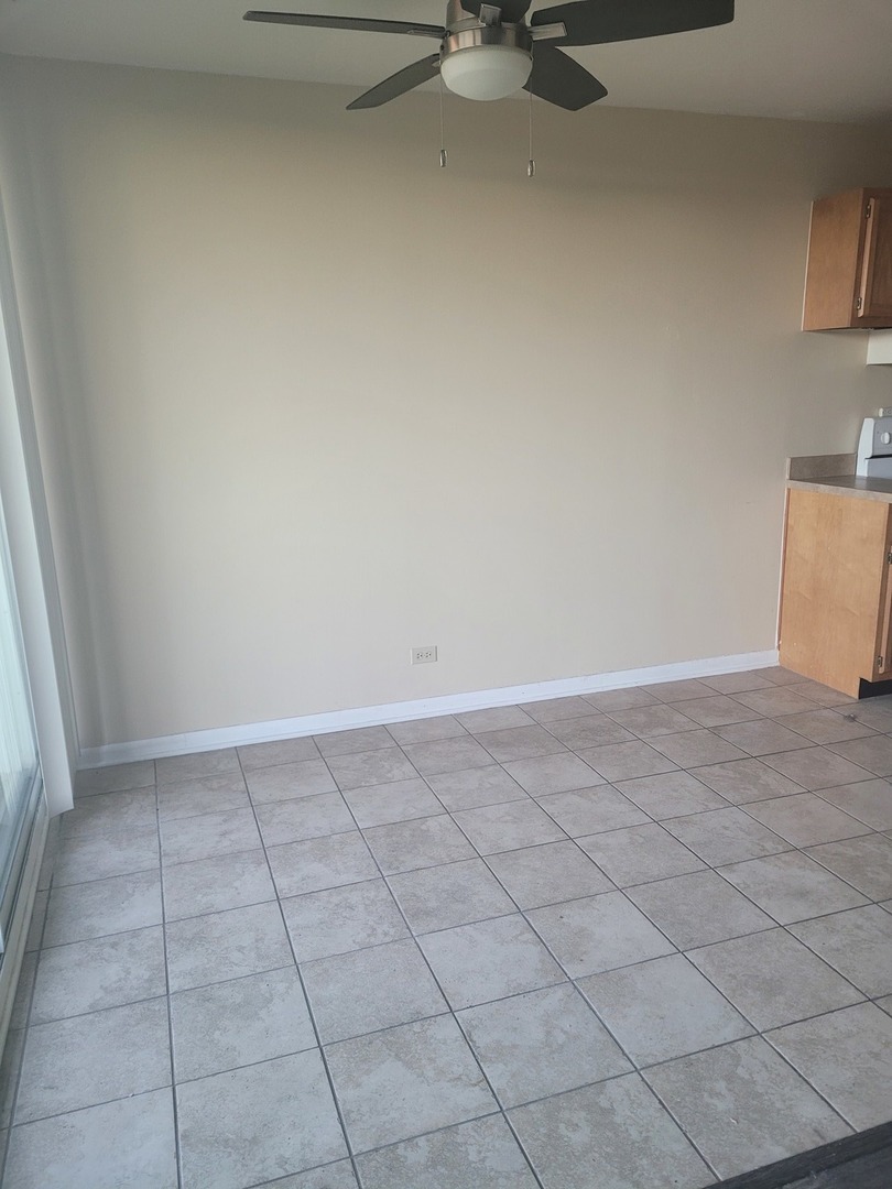 6010 oakwood Drive Unit: 5B