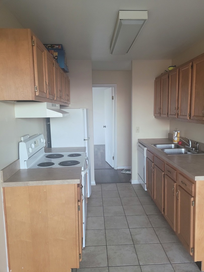 6010 oakwood Drive Unit: 5B
