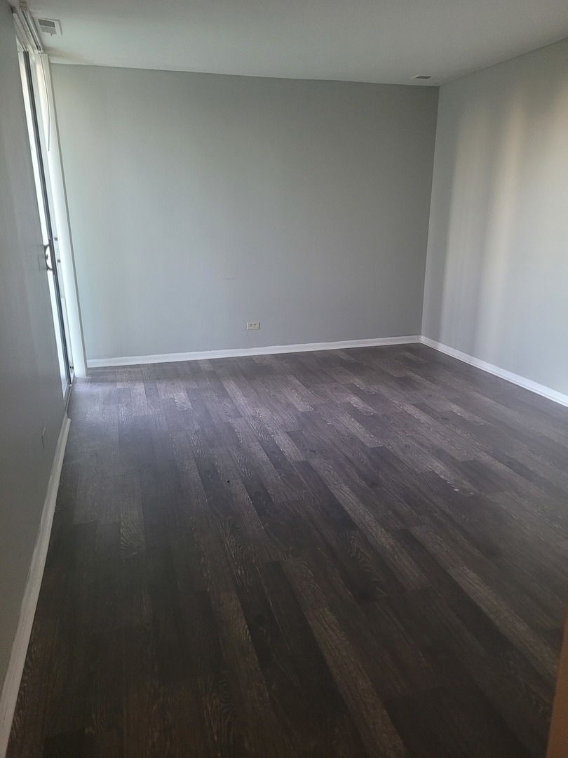 6010 oakwood Drive Unit: 5B