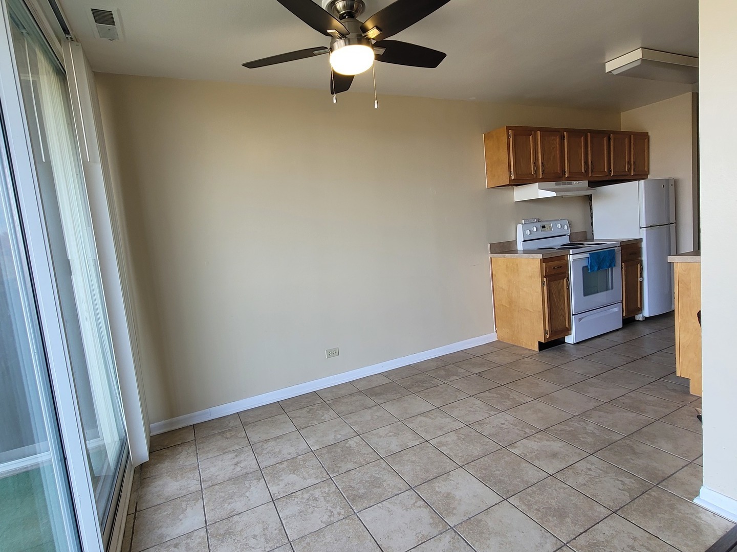 6010 oakwood Drive Unit: 5B